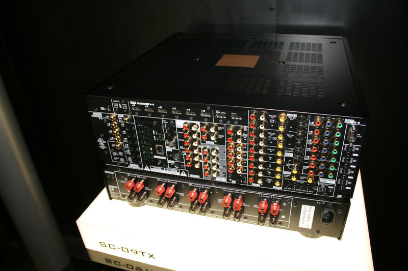 Illustration for article titled Pioneer Elite SC-09TX Amp and Receiver Kicks Audio Arse